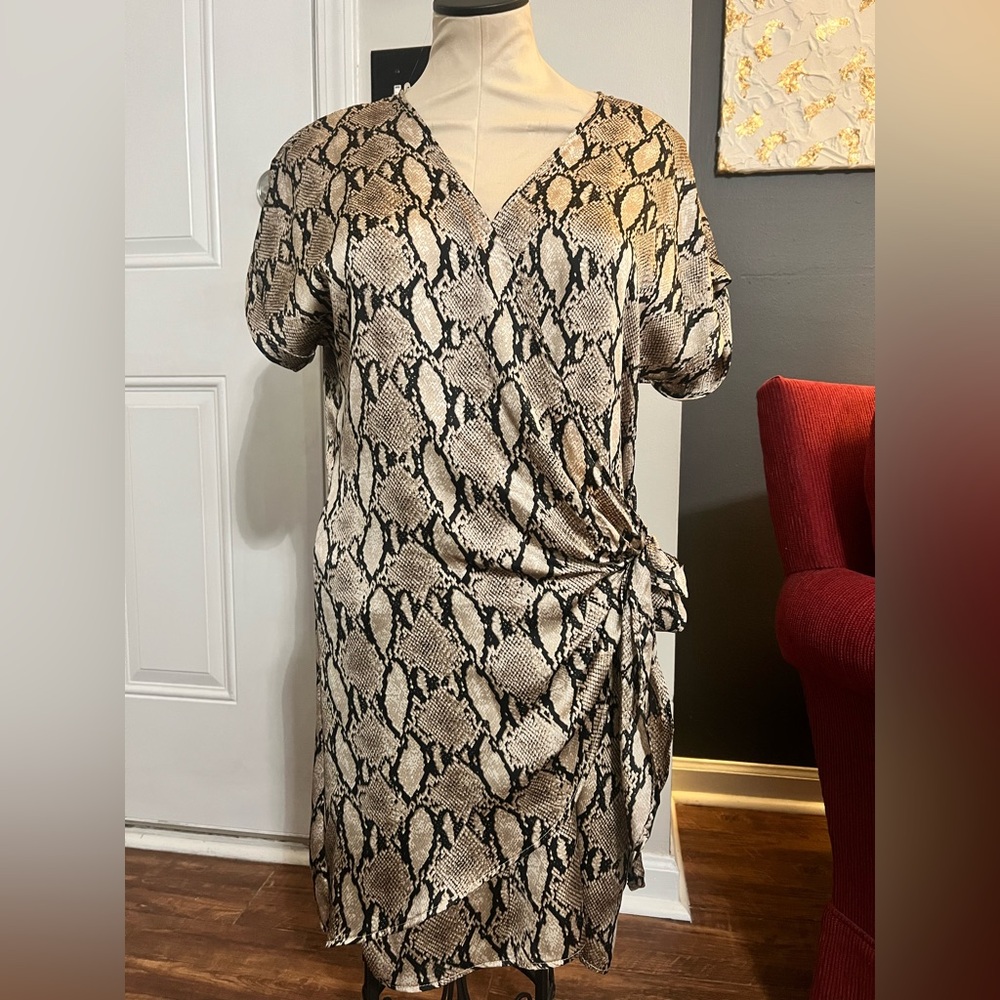 Peach Love Snakeskin Print Wrap Dress, size M